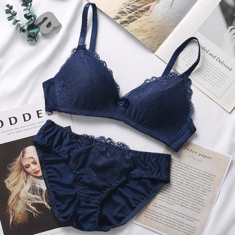 Vintage Lace Push-Up Bra Set – Sexy Deep V-Neck Lingerie"