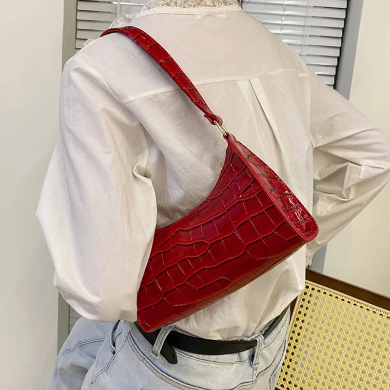 Alligator Pattern PU Leather Underarm Bag β Chic & Compact
