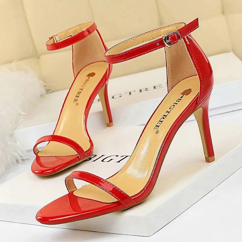BIGTREE GlamLift β 11cm Patent Leather Stiletto Heels