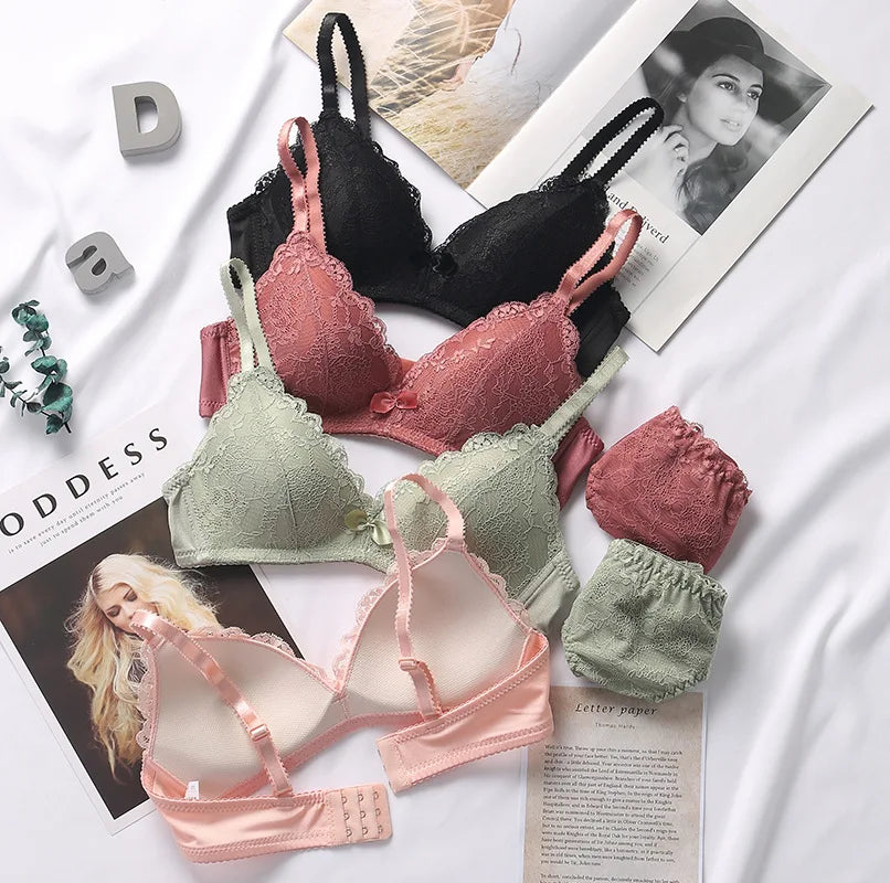 Vintage Lace Push-Up Bra Set – Sexy Deep V-Neck Lingerie"