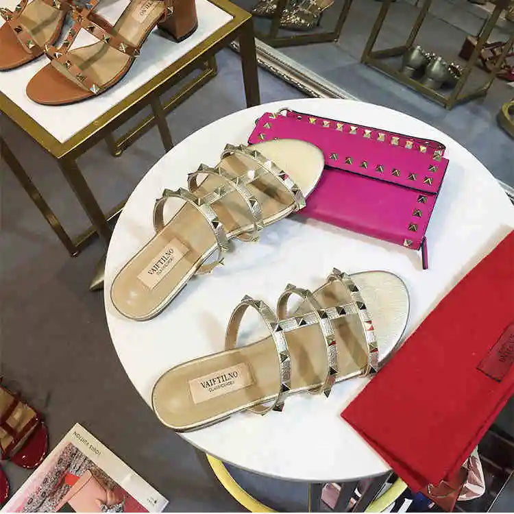 SilverGladiator 2025 β Luxury Rivet Leather Heeled Sandals