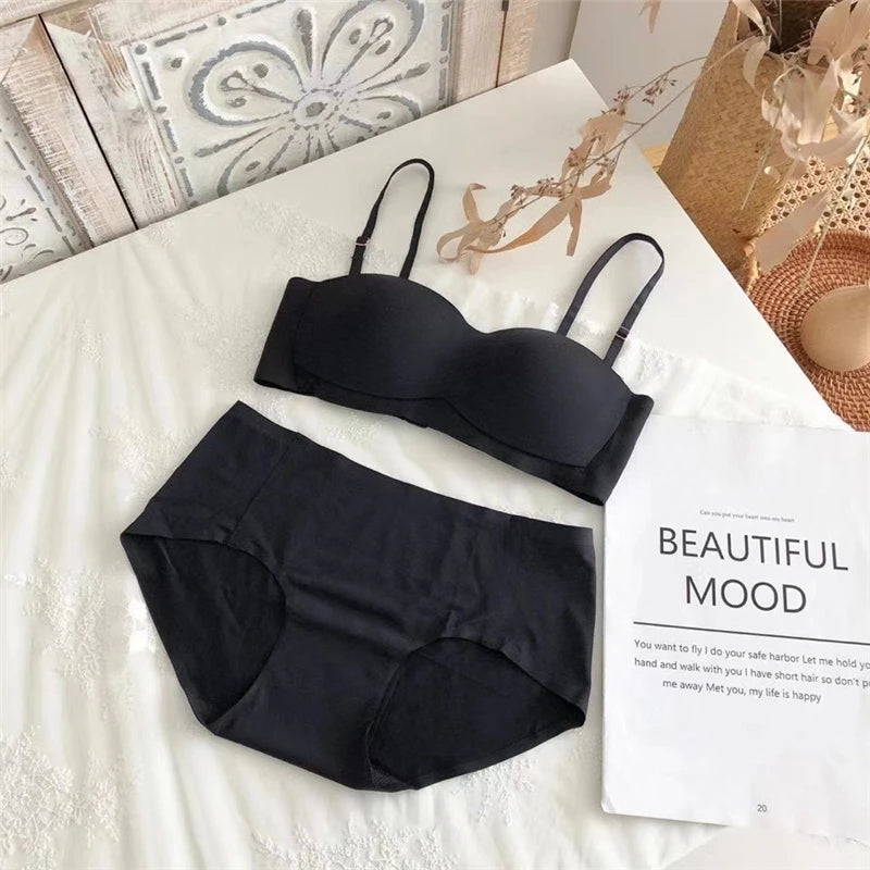 YUQI Ultra-Thin Wireless Push-Up Bralette – Summer Comfort