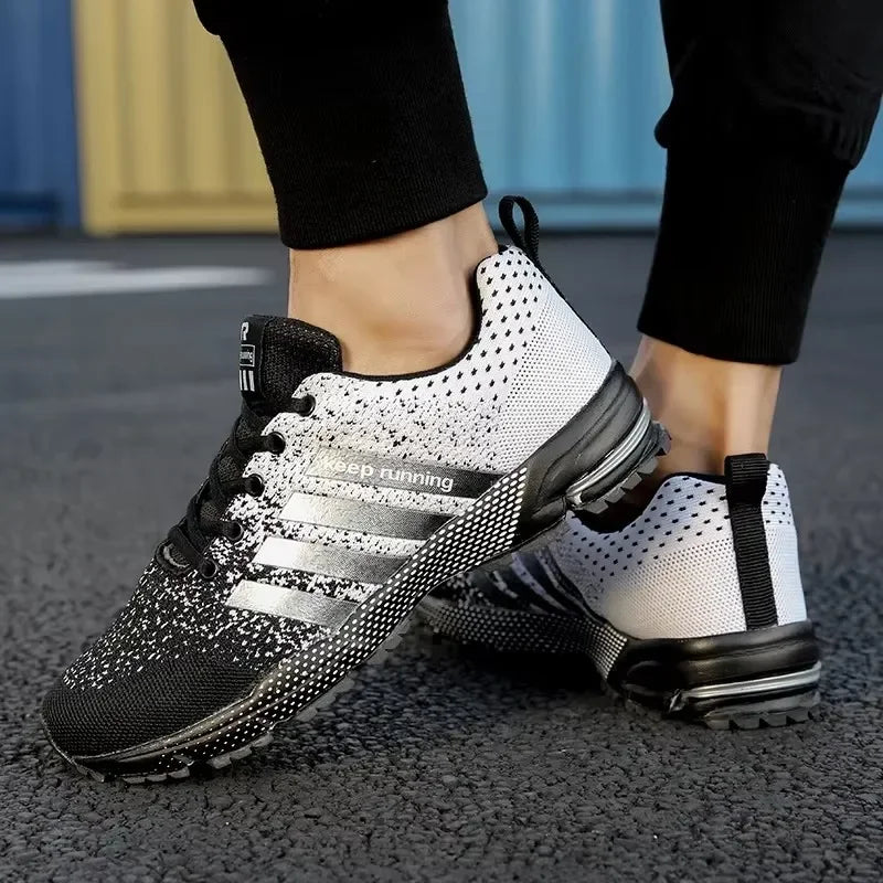 StreetPulse 2025 – Men’s Eye-Catching Breathable Board Shoes