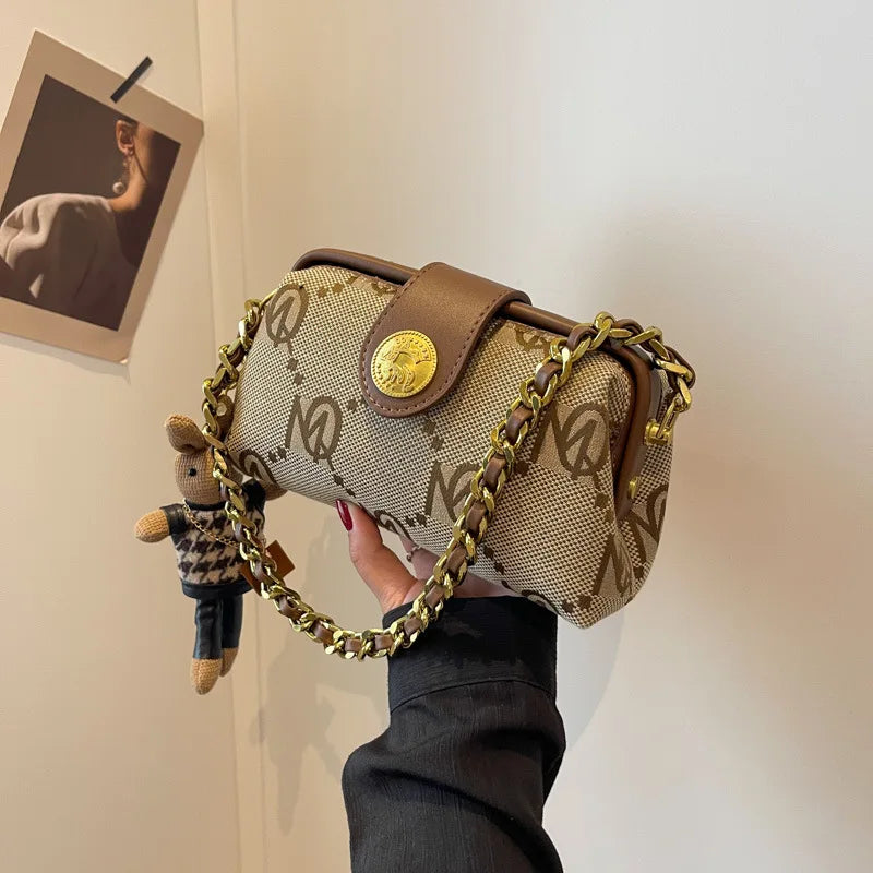 EuroVintage β Chain Strap Canvas Crossbody Tote Bag