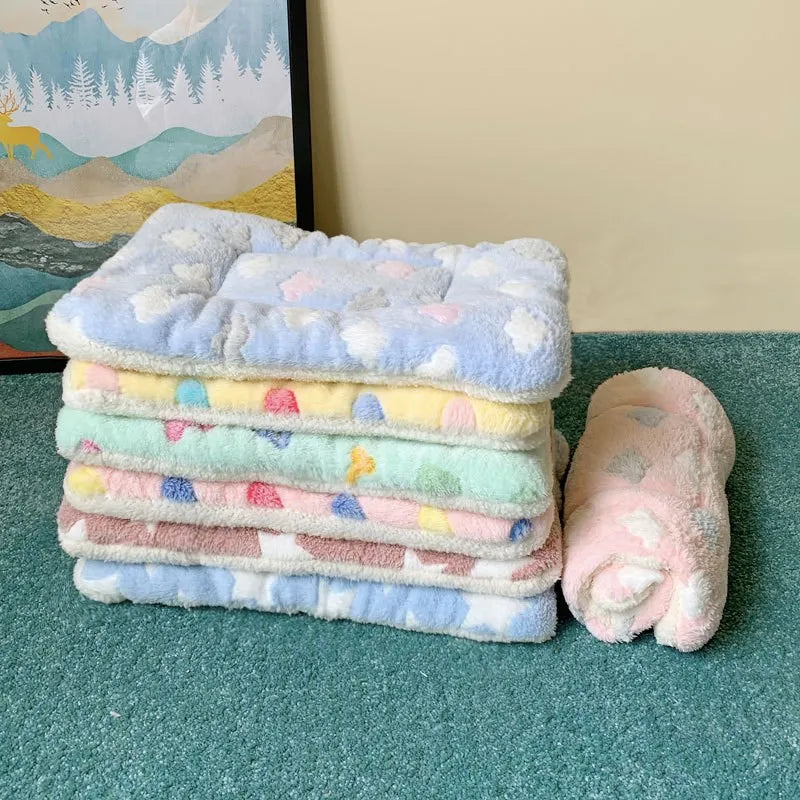 Soft Fleece Pet Bed Mat β Warm Blanket Cushion for Cats & Small Dogs