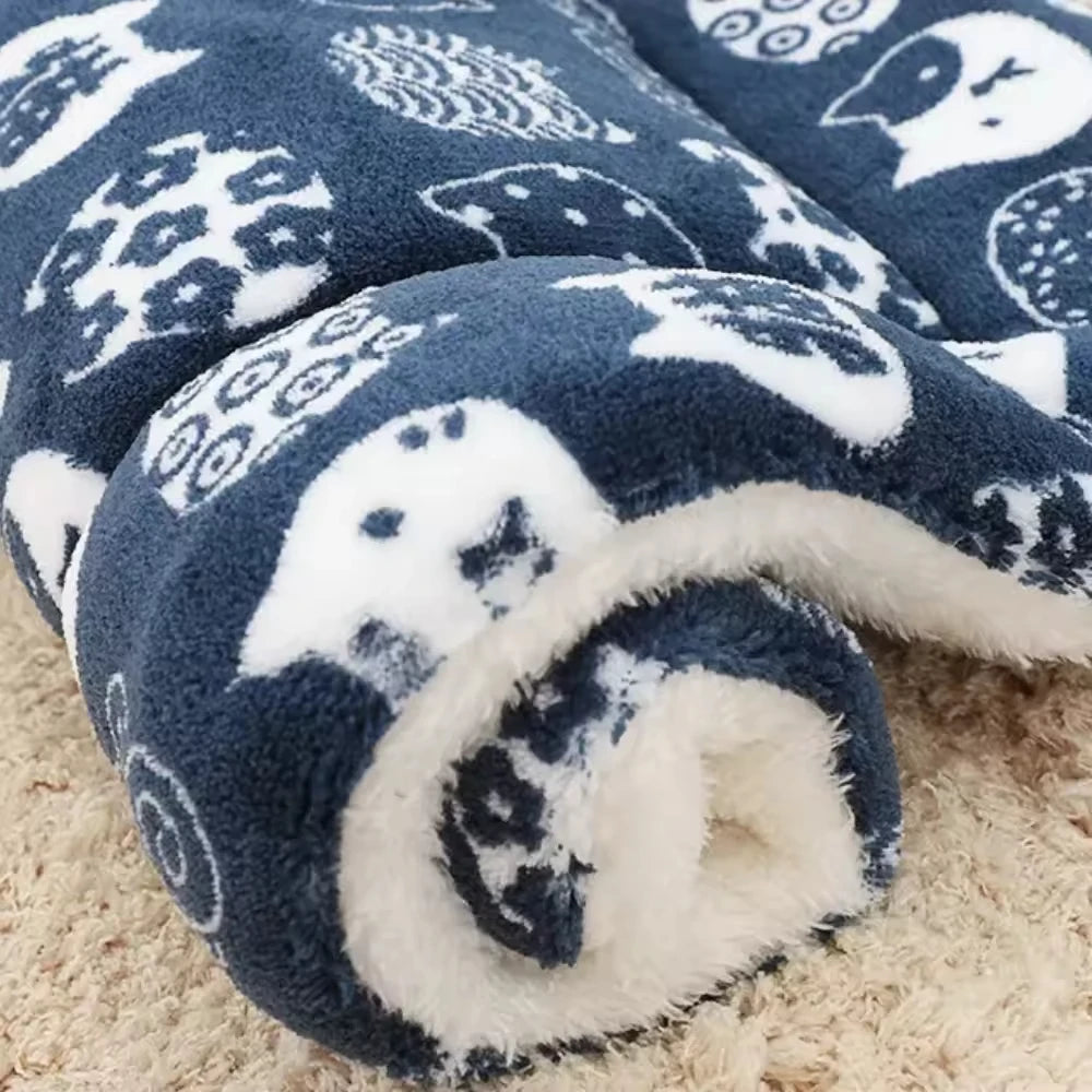 Flannel Pet Sleeping Mat β Soft Cushion Bed for Dogs & Cats, Blanket-Style Mattress
