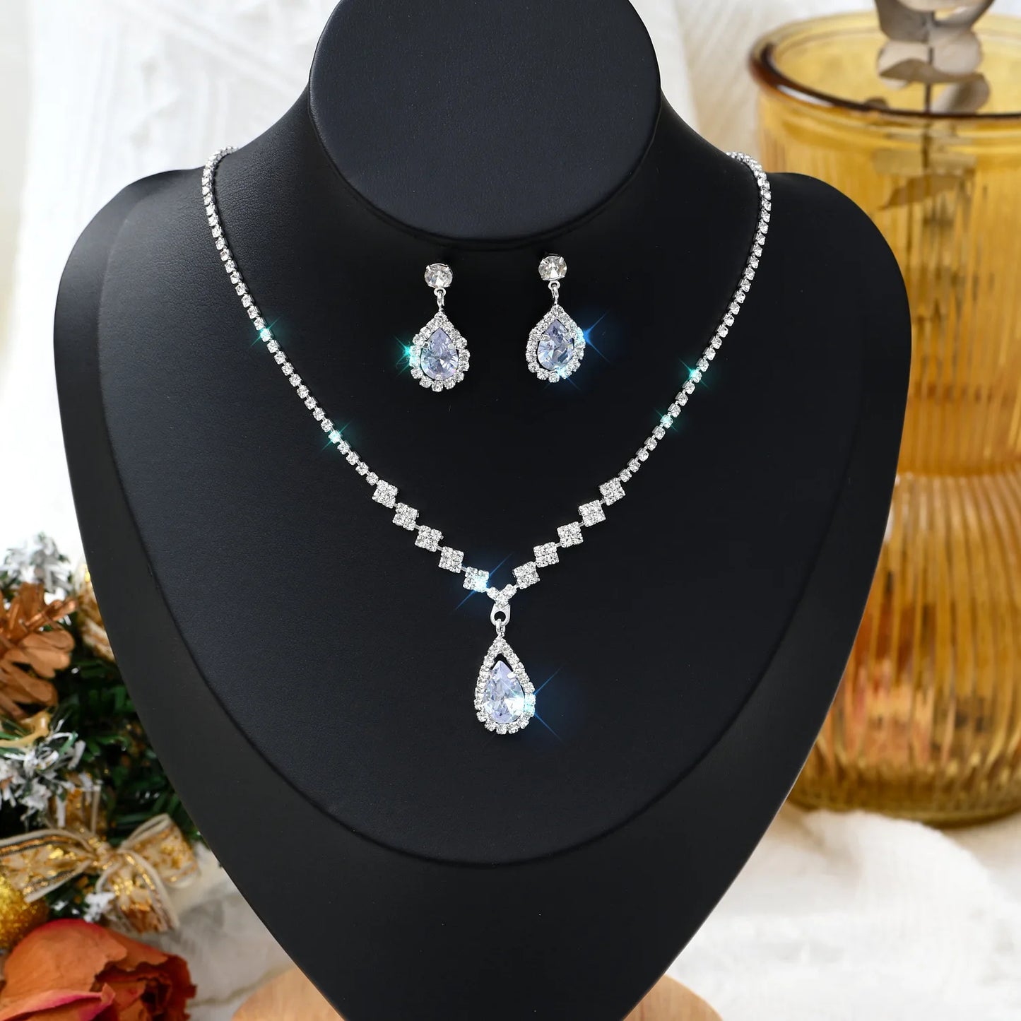 Elegant Teardrop Jewelry Set β Necklace & Earrings for Weddings & Parties