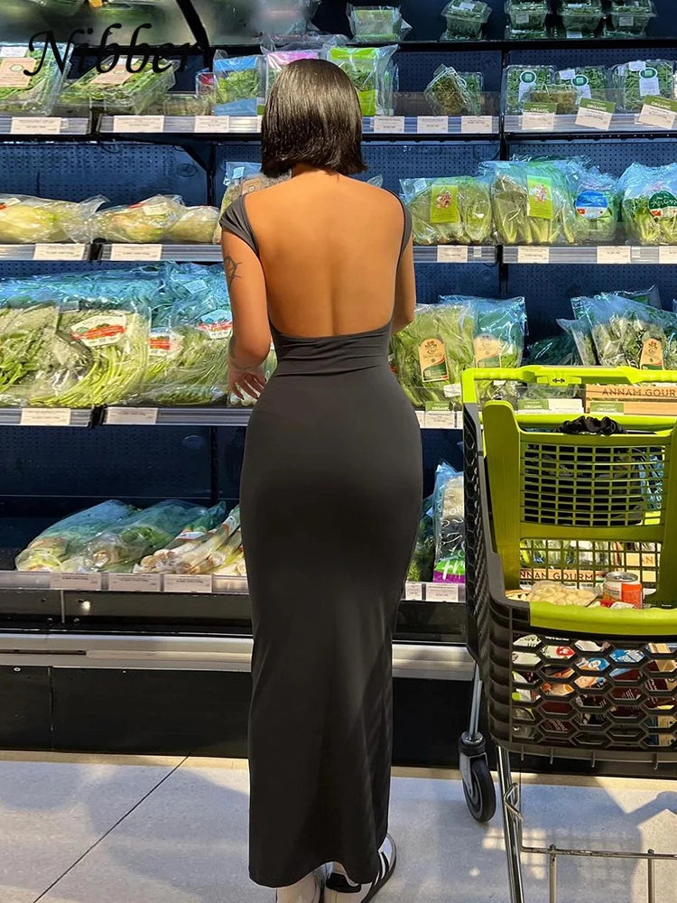 Nibber Elegant Backless Maxi Dress β Slim Fit Streetwear