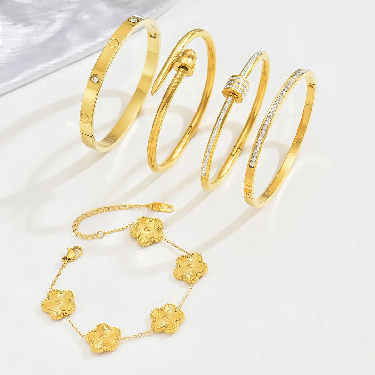 CloverNail β Lucky Gold Stainless Steel Bracelet Set