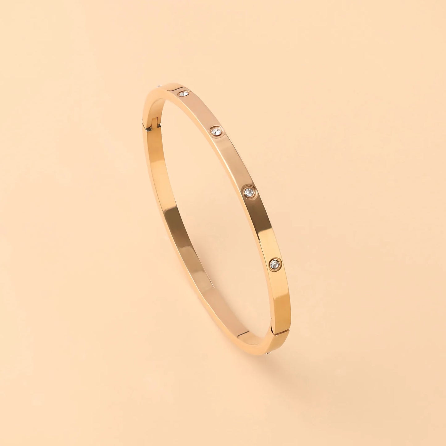 LuxeOval β Classic 18K Stainless Steel Bracelet Set