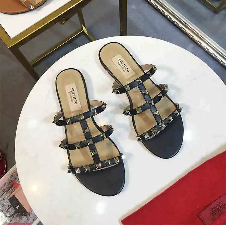 SilverGladiator 2025 β Luxury Rivet Leather Heeled Sandals