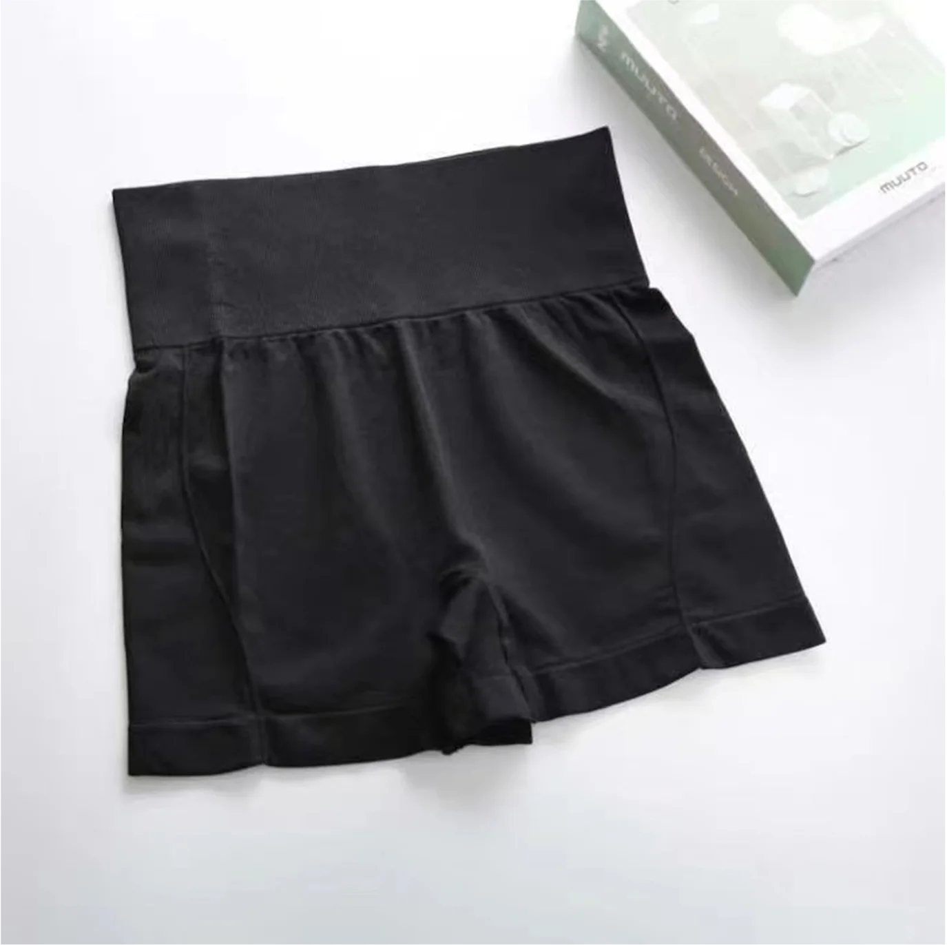 CurveFit β Women's Seamless Scrunch Butt Yoga Shorts