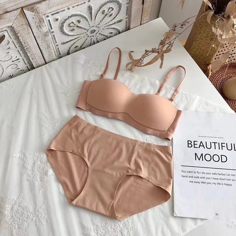 YUQI Ultra-Thin Wireless Push-Up Bralette – Summer Comfort
