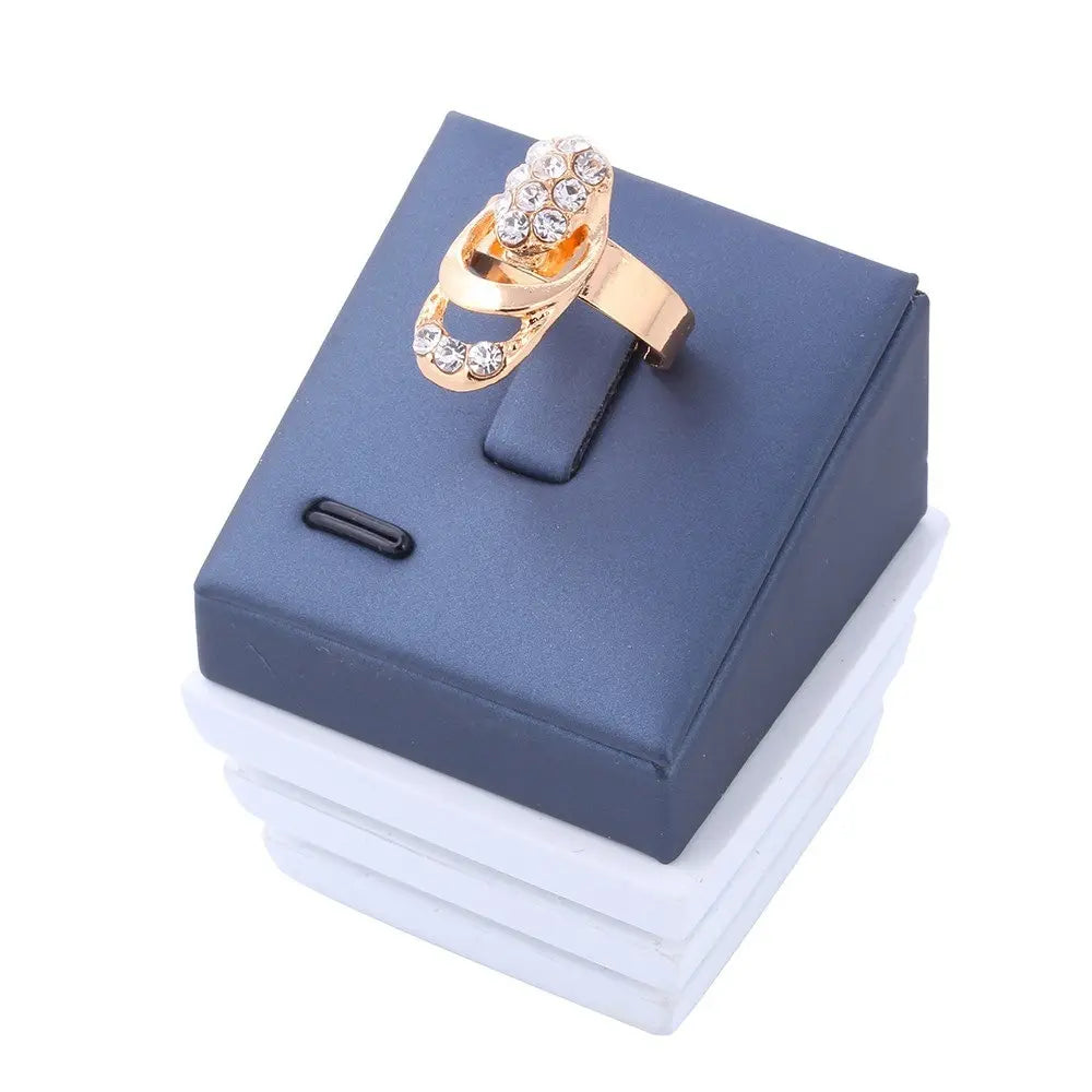 4PCS Women's Gold Jewelry Set β Necklace, Bracelet, Earrings & Ring Elegance Kit