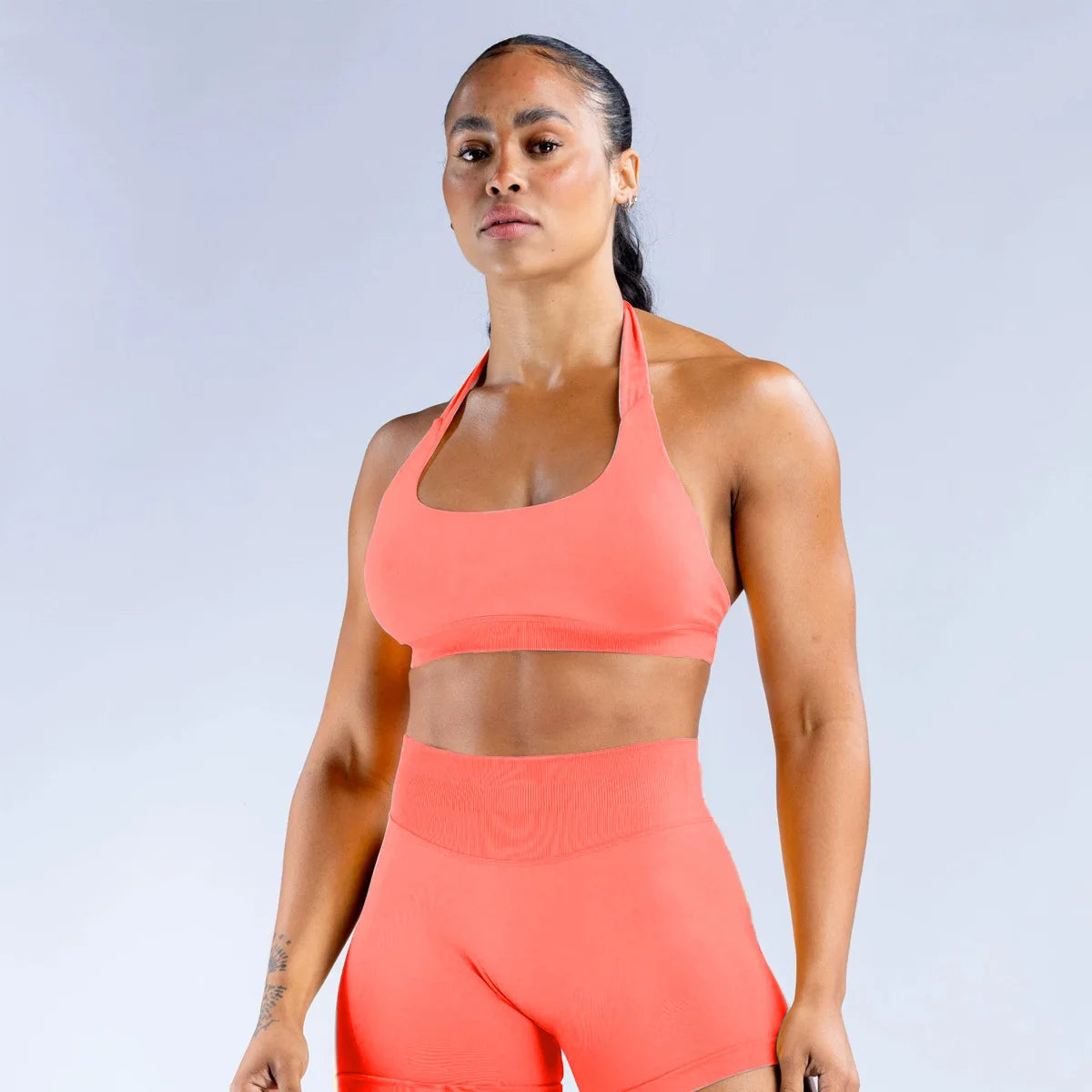 Seamless Halter Strap Sports Bra β Medium Support Padded Open-Back Yoga Crop Top