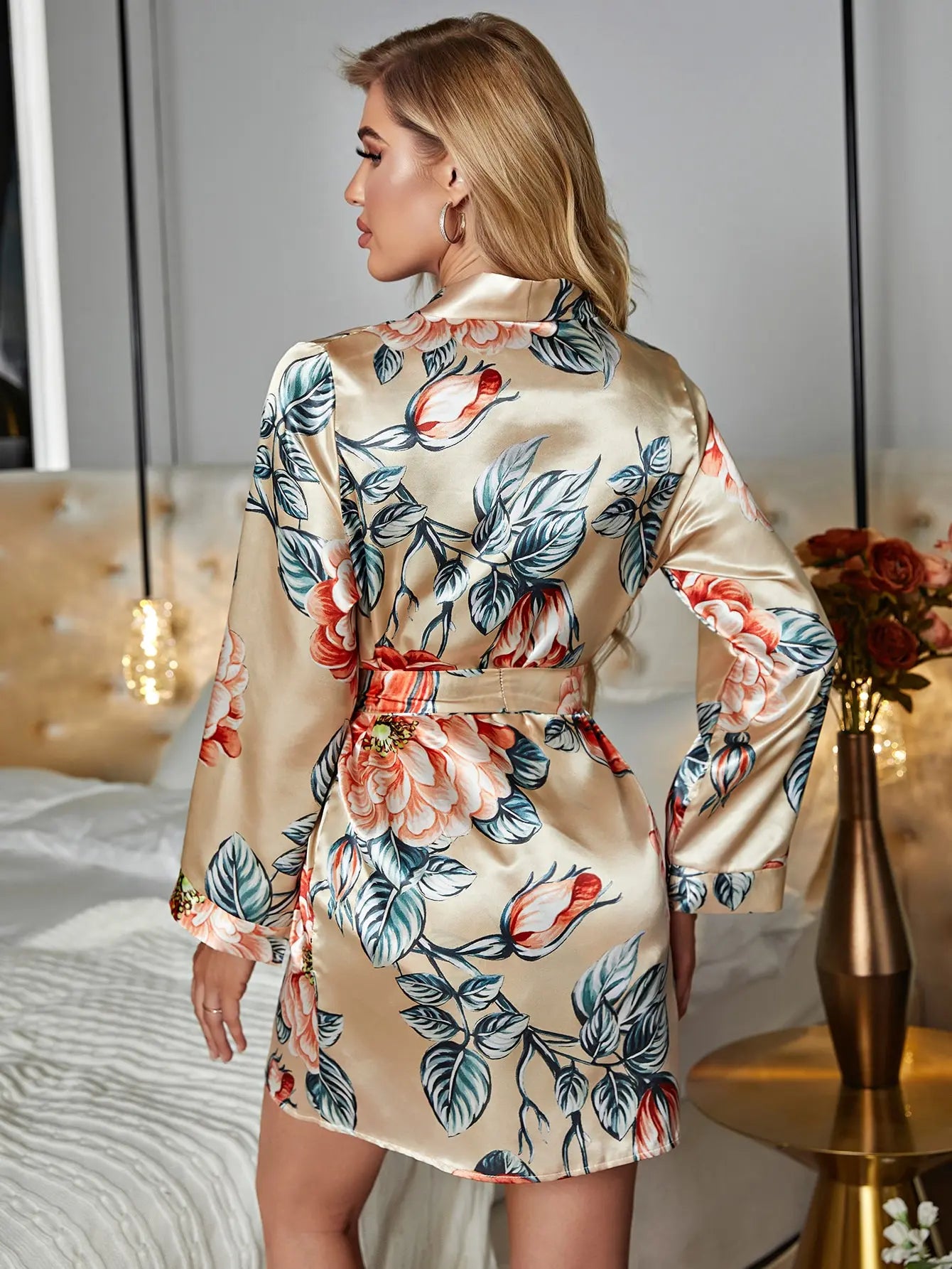 FloraLuxe β 3-Piece Satin Lace Pajama Set