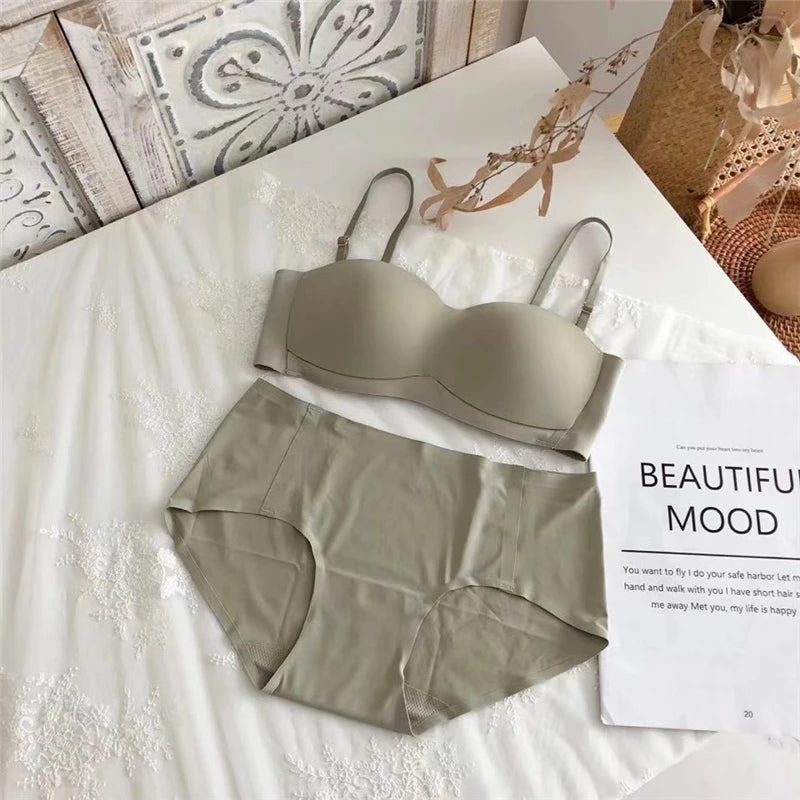 YUQI Ultra-Thin Wireless Push-Up Bralette – Summer Comfort