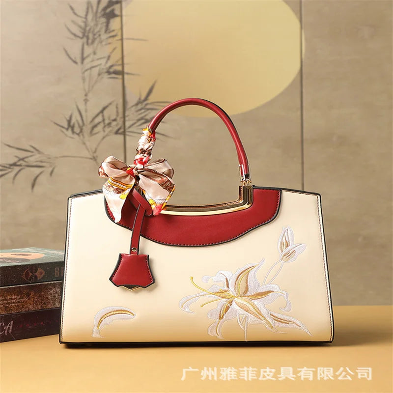 Elegant Chinese Embroidery Handbag β Retro Crossbody Tote for Women (High Capacity)