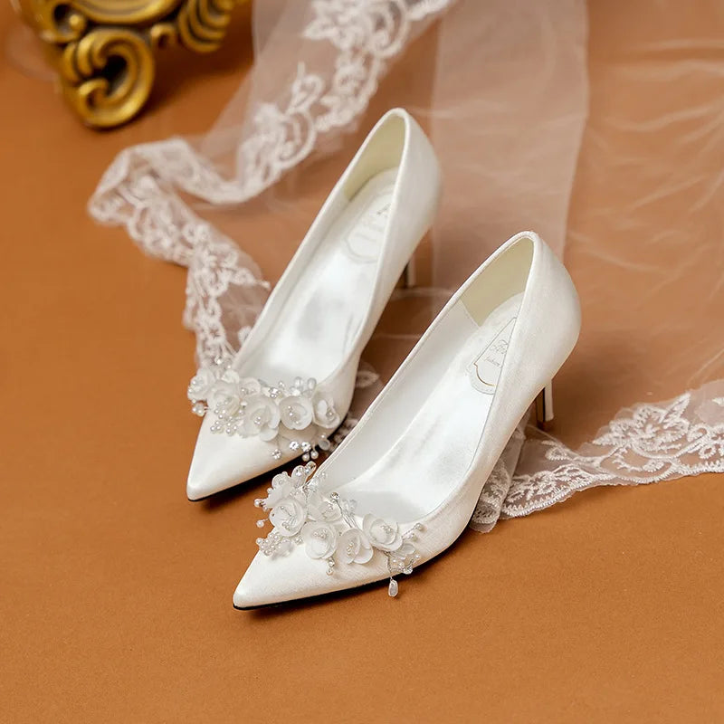 Xiuhe Elegance 2025 β Burgundy Mid Heel Bridal Shoes