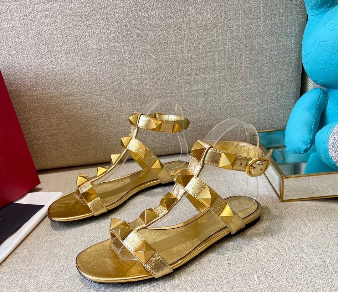 RomaChic 2025 – Summer Rivet Flat Sandals