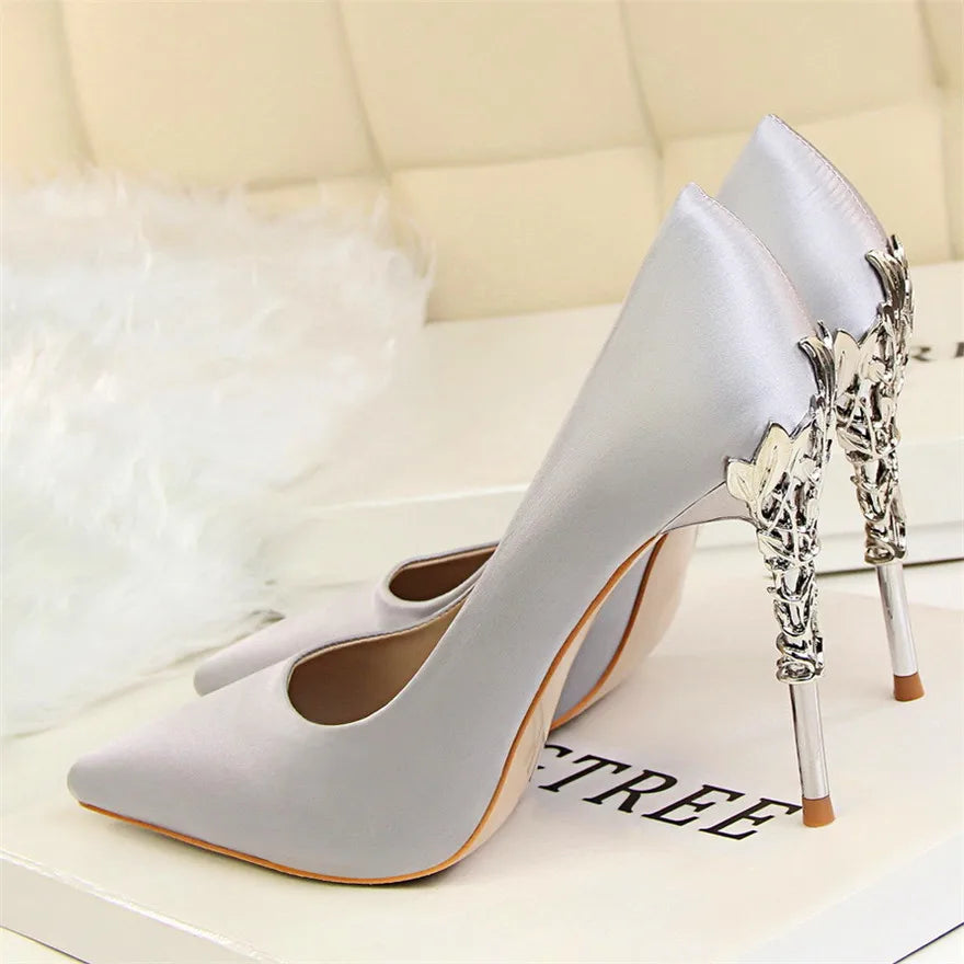 SilkSculpt – 2025 Metal Heel Pointed Pumps