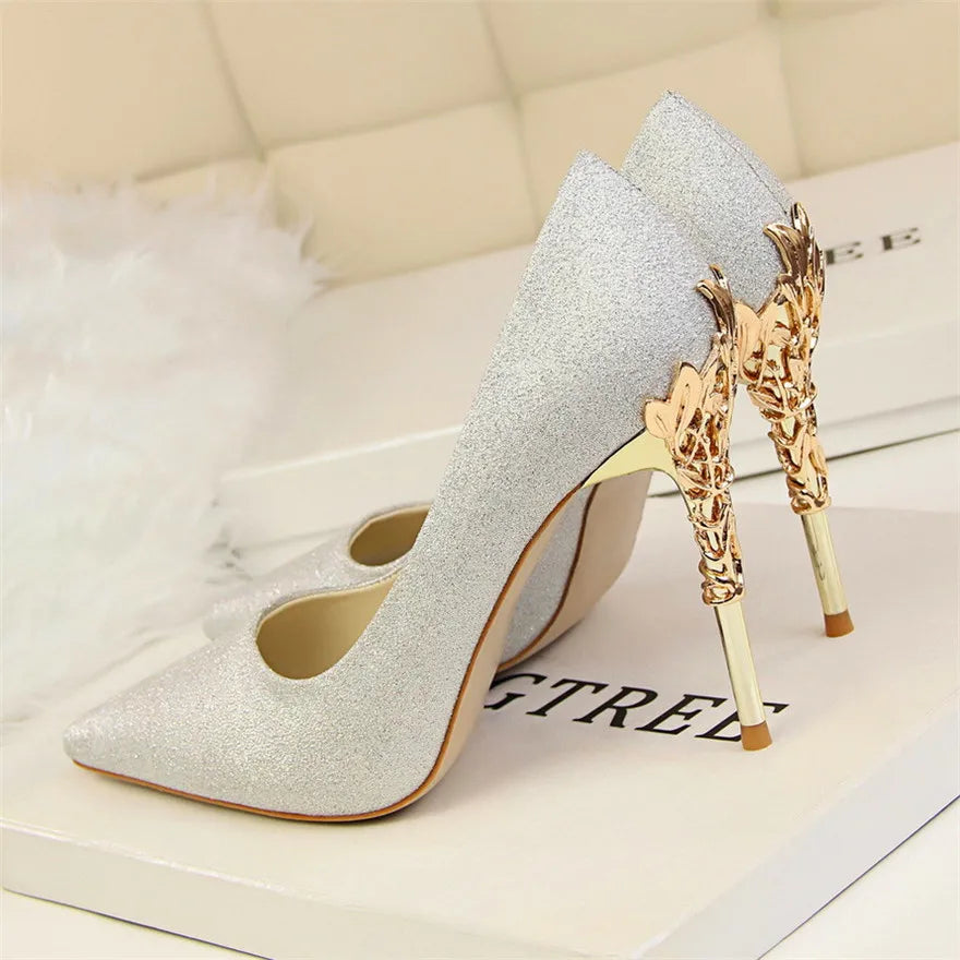 SilkSculpt – 2025 Metal Heel Pointed Pumps