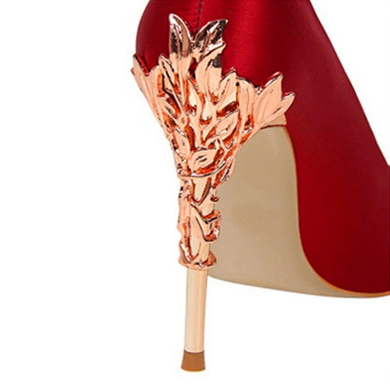 SilkSculpt – 2025 Metal Heel Pointed Pumps