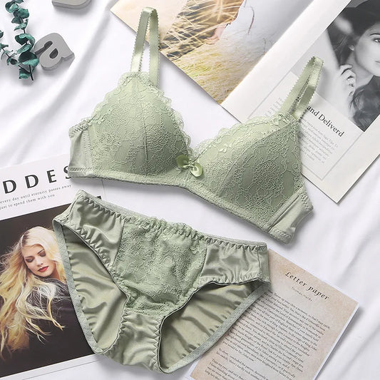 Vintage Lace Push-Up Bra Set – Sexy Deep V-Neck Lingerie"