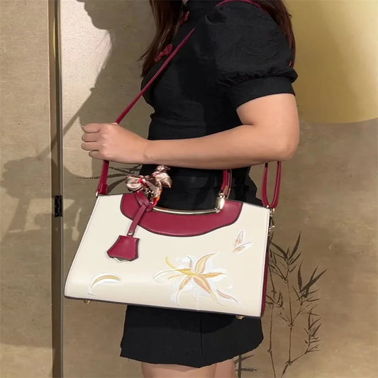 Elegant Chinese Embroidery Handbag – Retro Crossbody Tote for Women (High Capacity)
