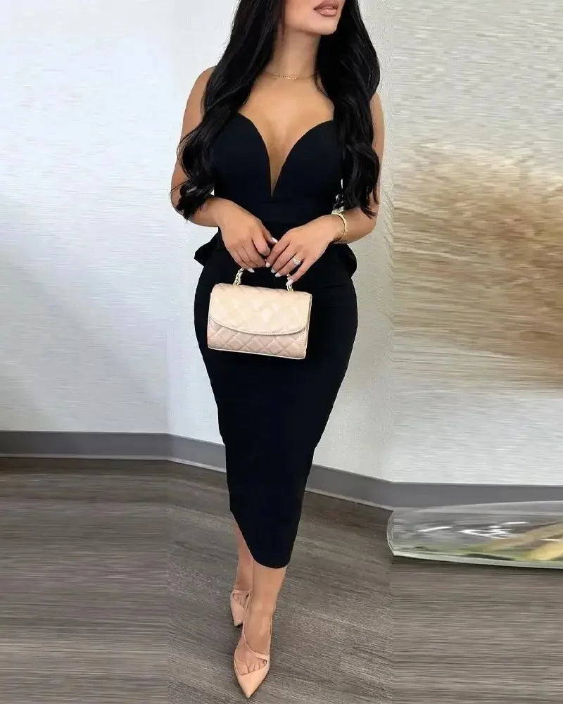 VéraBow – Deep V Open-Back Slit Dress with Statement Bow