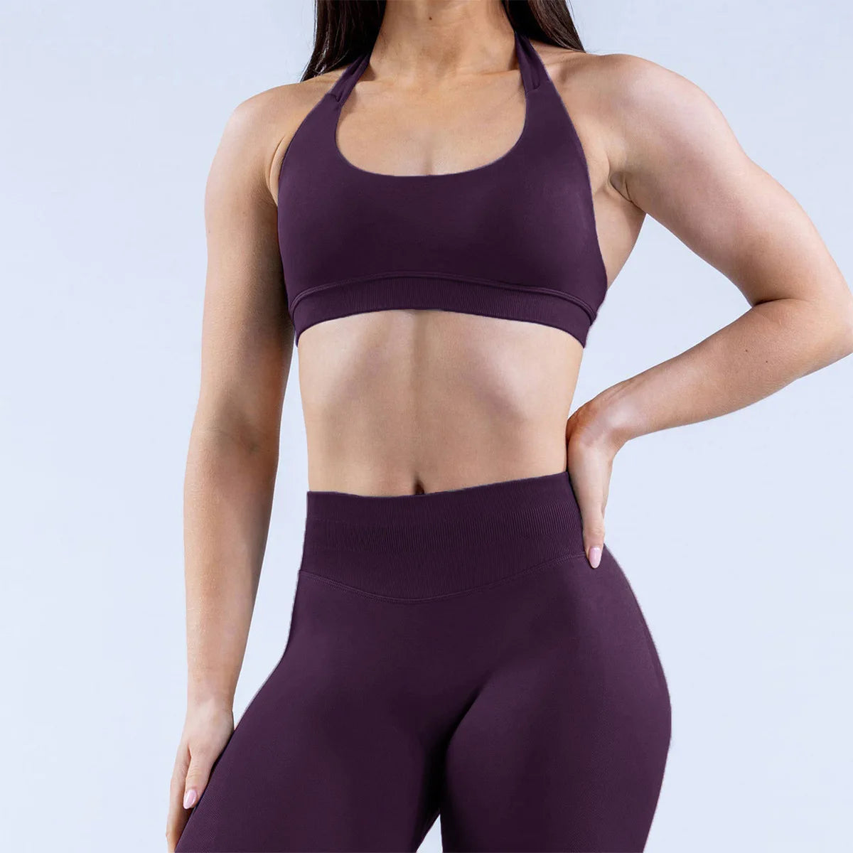 Seamless Halter Strap Sports Bra – Medium Support Padded Open-Back Yoga Crop Top