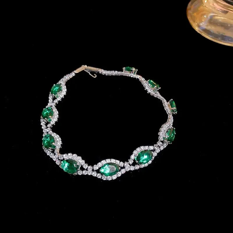 Colorful Rhinestone Round Clasp Bracelet – Elegant Light Luxury for Women