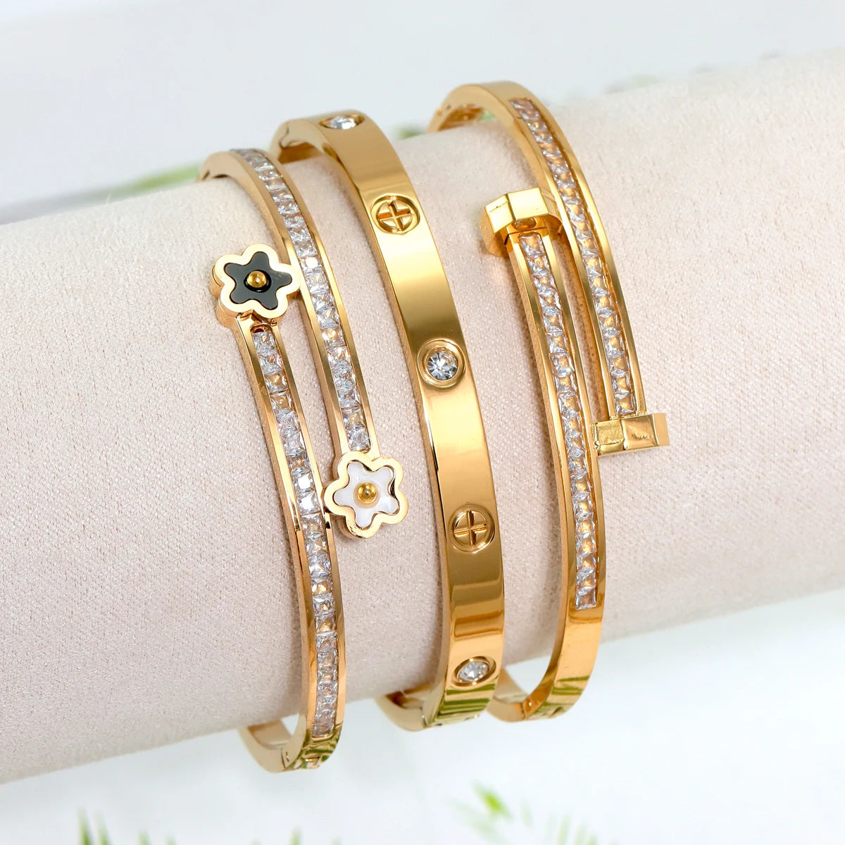 3-Piece Stainless Steel Clover & Cross Bracelets Set – Women’s Fashion Jewelry