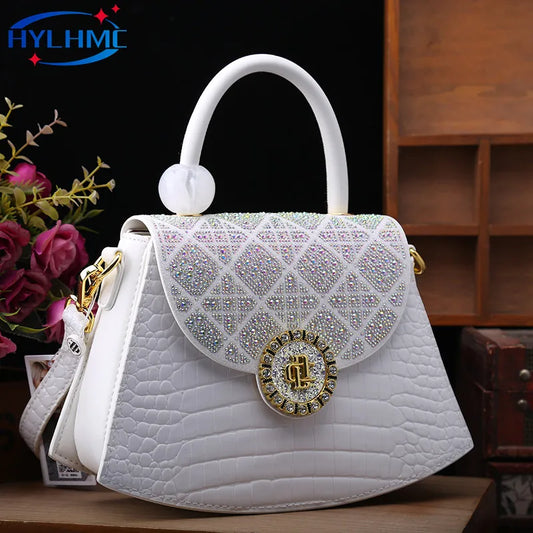 GlimmerSaddle – 2025 Luxury Diamond Leather Crossbody Bag