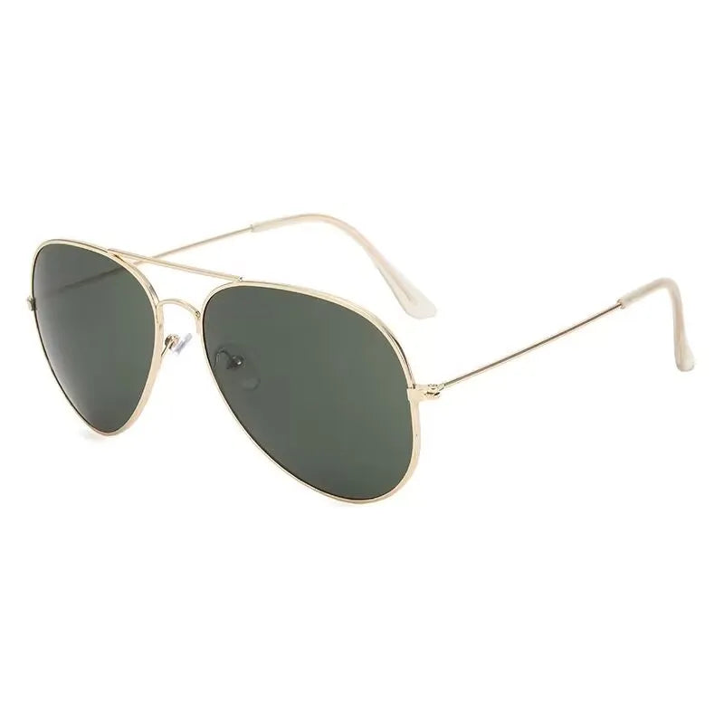 SkyGuard – Classic Polarized Aviator Sunglasses for Men