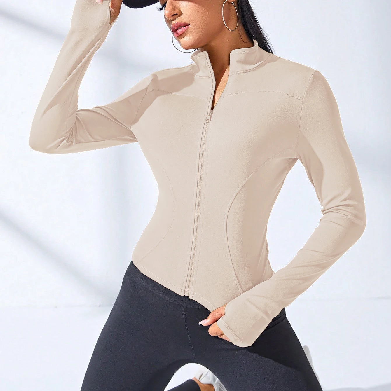 Slim Fit Zip-Up Yoga Jacket – Women's Body Sculpting Sportswear for Fitness & Training