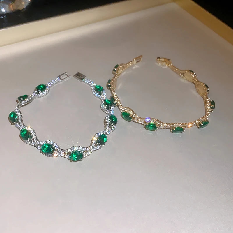 Colorful Rhinestone Round Clasp Bracelet – Elegant Light Luxury for Women