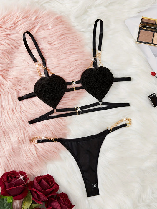 Sexy 2-Piece Lingerie Set with Gold Chain & Elegant Thong
