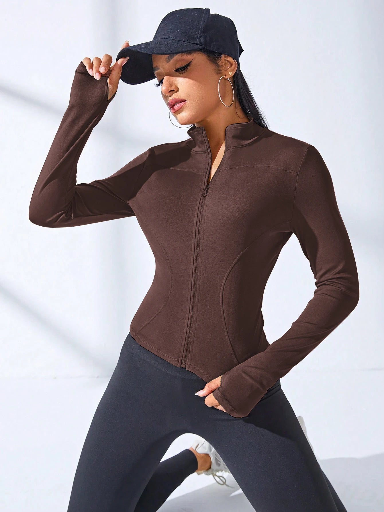Slim Fit Zip-Up Yoga Jacket – Women's Body Sculpting Sportswear for Fitness & Training