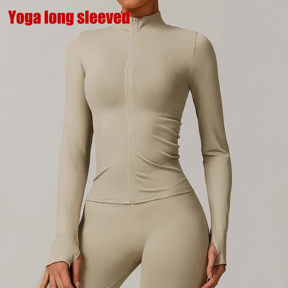 Seamless Zip-Up Sports Jacket – Women’s Long Sleeve Activewear for Yoga & Running