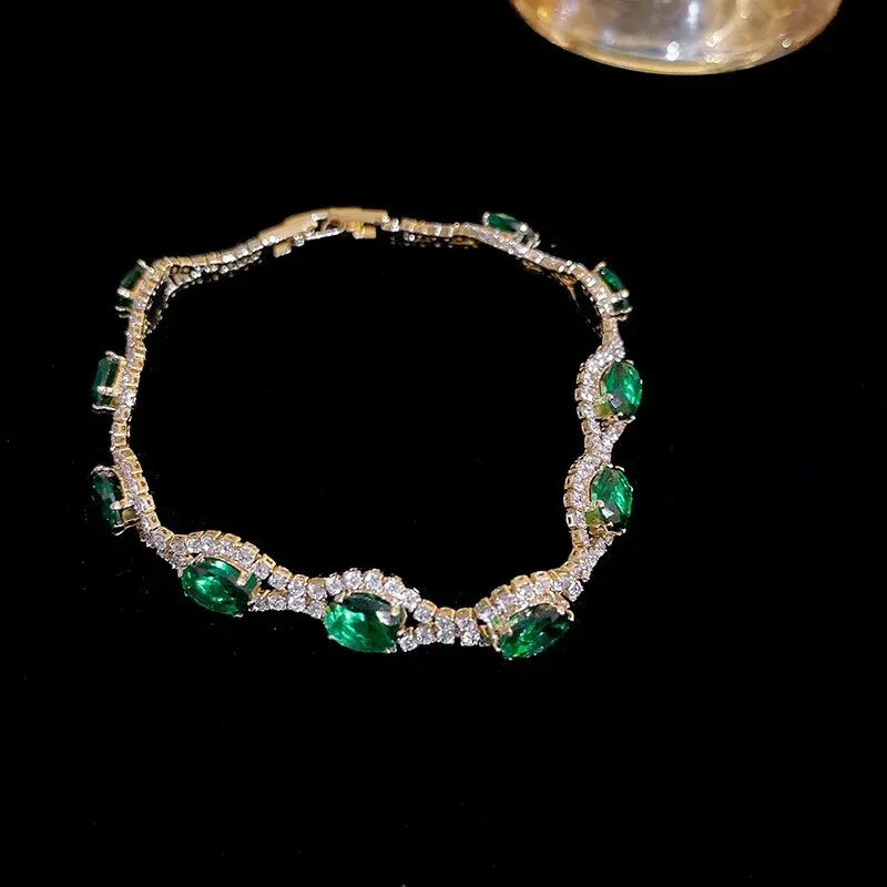 Colorful Rhinestone Round Clasp Bracelet – Elegant Light Luxury for Women