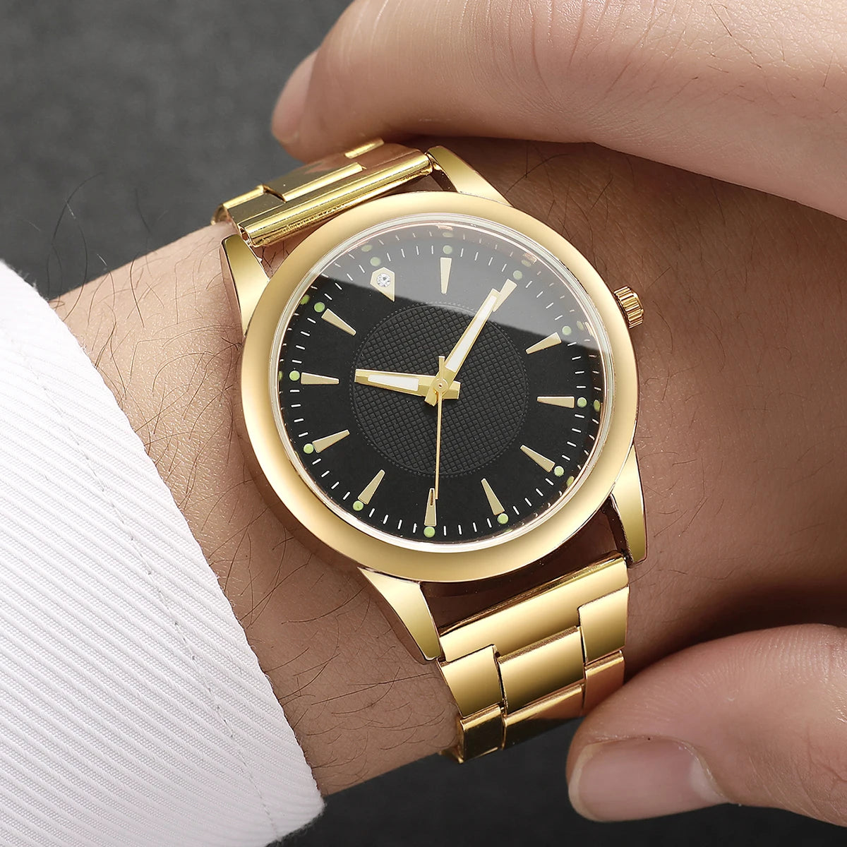 2PCS Couple’s Analog Quartz Watch Set – Men’s Business & Women’s Fashion Watches