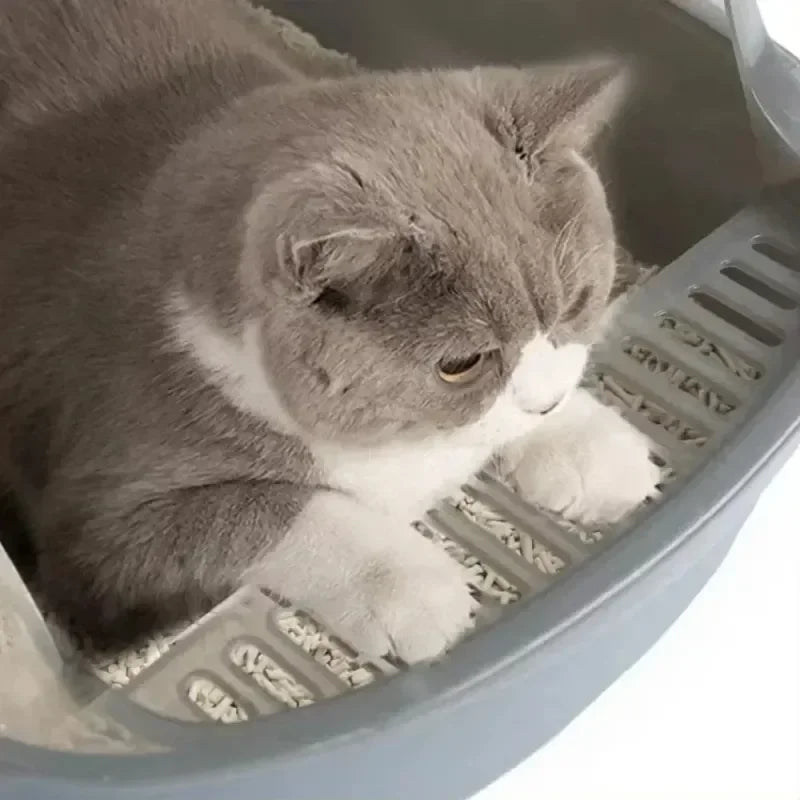 Semi-Enclosed High-Sided Cat Litter Box – Splashproof Kitty Toilet with Scoop