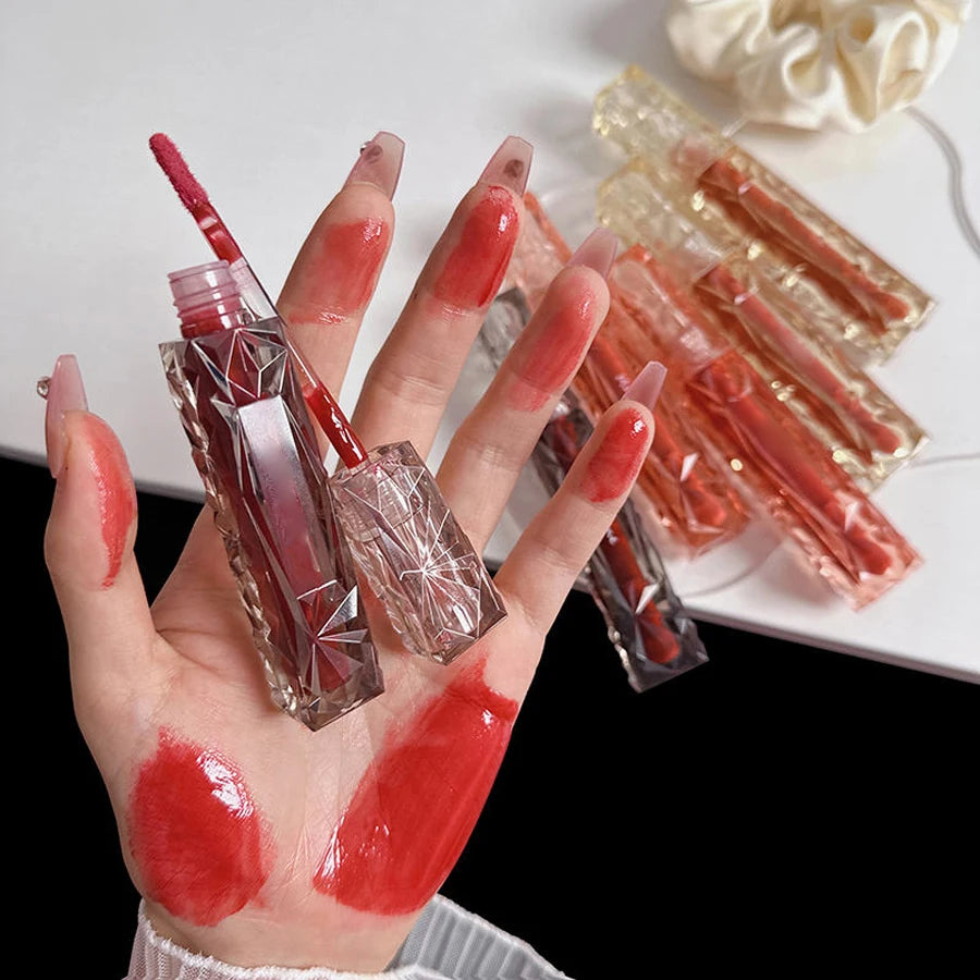 GlassTint – Long-Lasting Mirror Shine Lip Gloss
