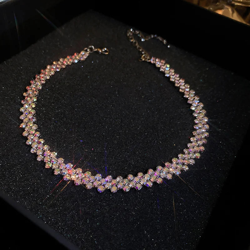 GlamGleam – Luxury Rhinestone Crystal Choker Necklace
