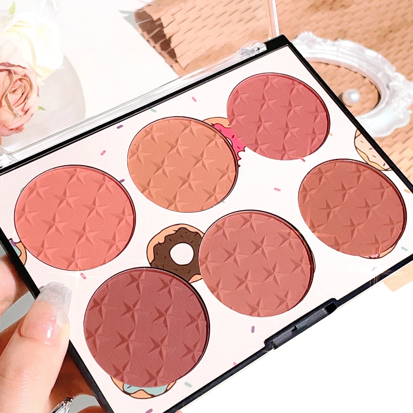 BlushBloom – 6-Color Waterproof Matte & Pearl Blush Palette