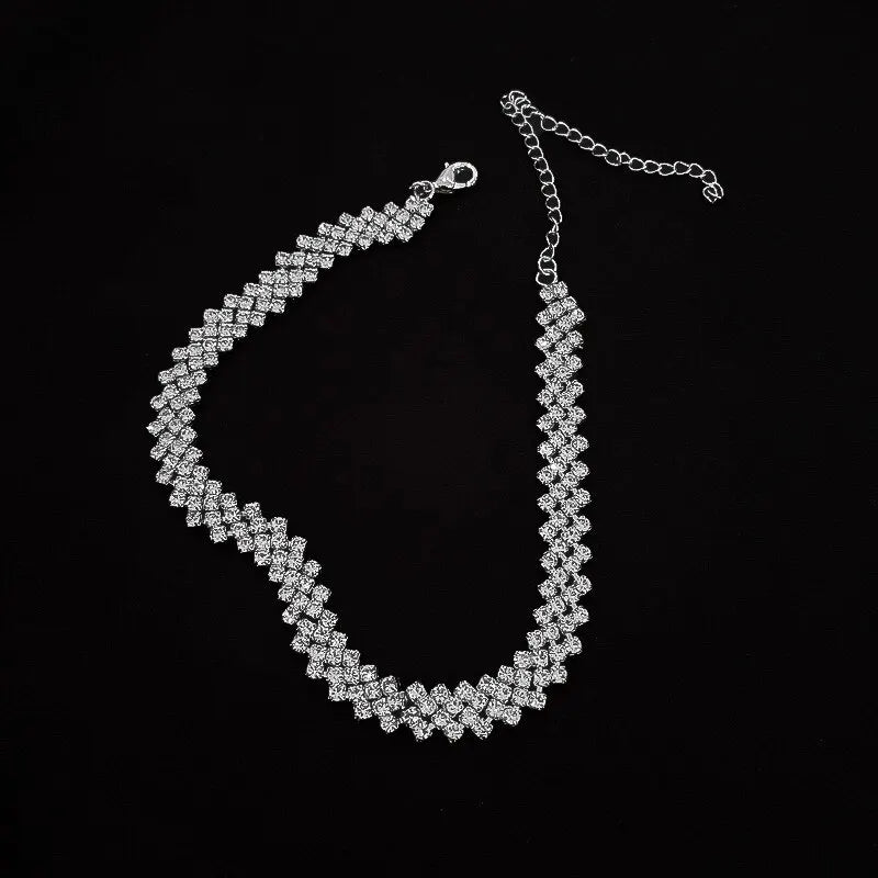 GlamGleam – Luxury Rhinestone Crystal Choker Necklace