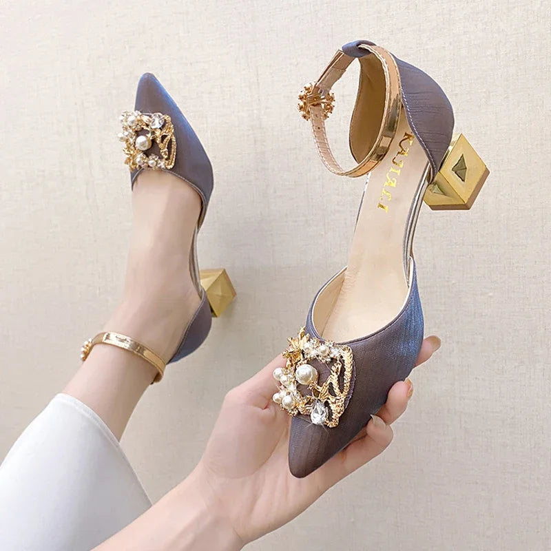 ZOKI PearlGlow – Square Heel Crystal Pumps