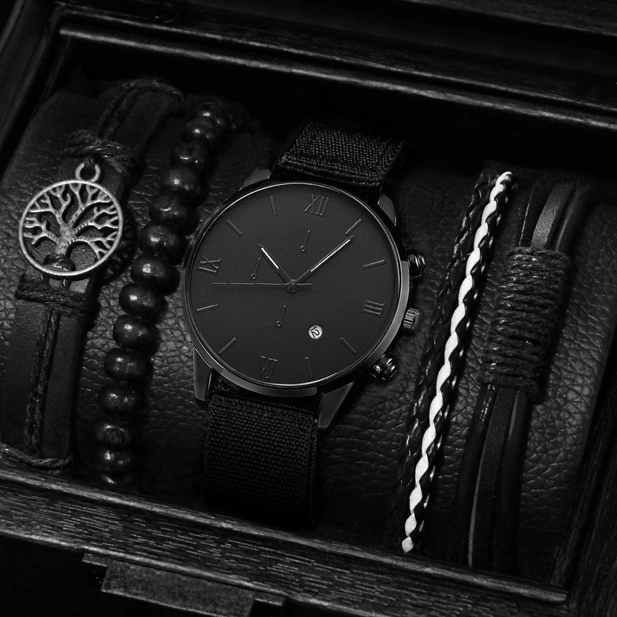 4/5PCS Men’s Casual Quartz Watch & Bracelet Set – Stylish Male Accessories